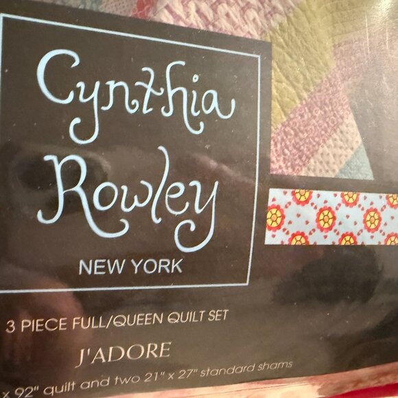 Cynthia Rowley Full/Queen Size  Quilt Set - Picture 3 of 8